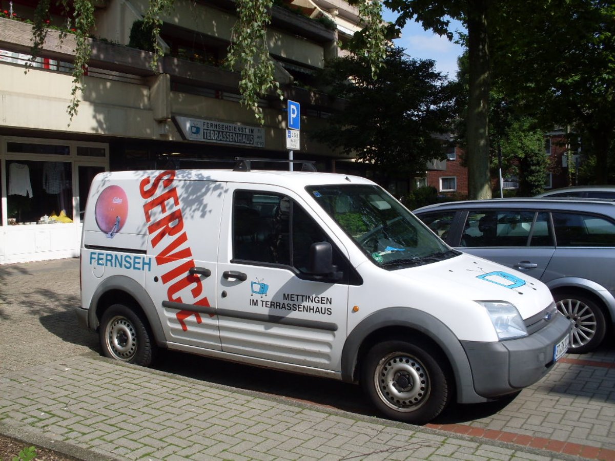 Servicemobil und Parkmöglichkeiten