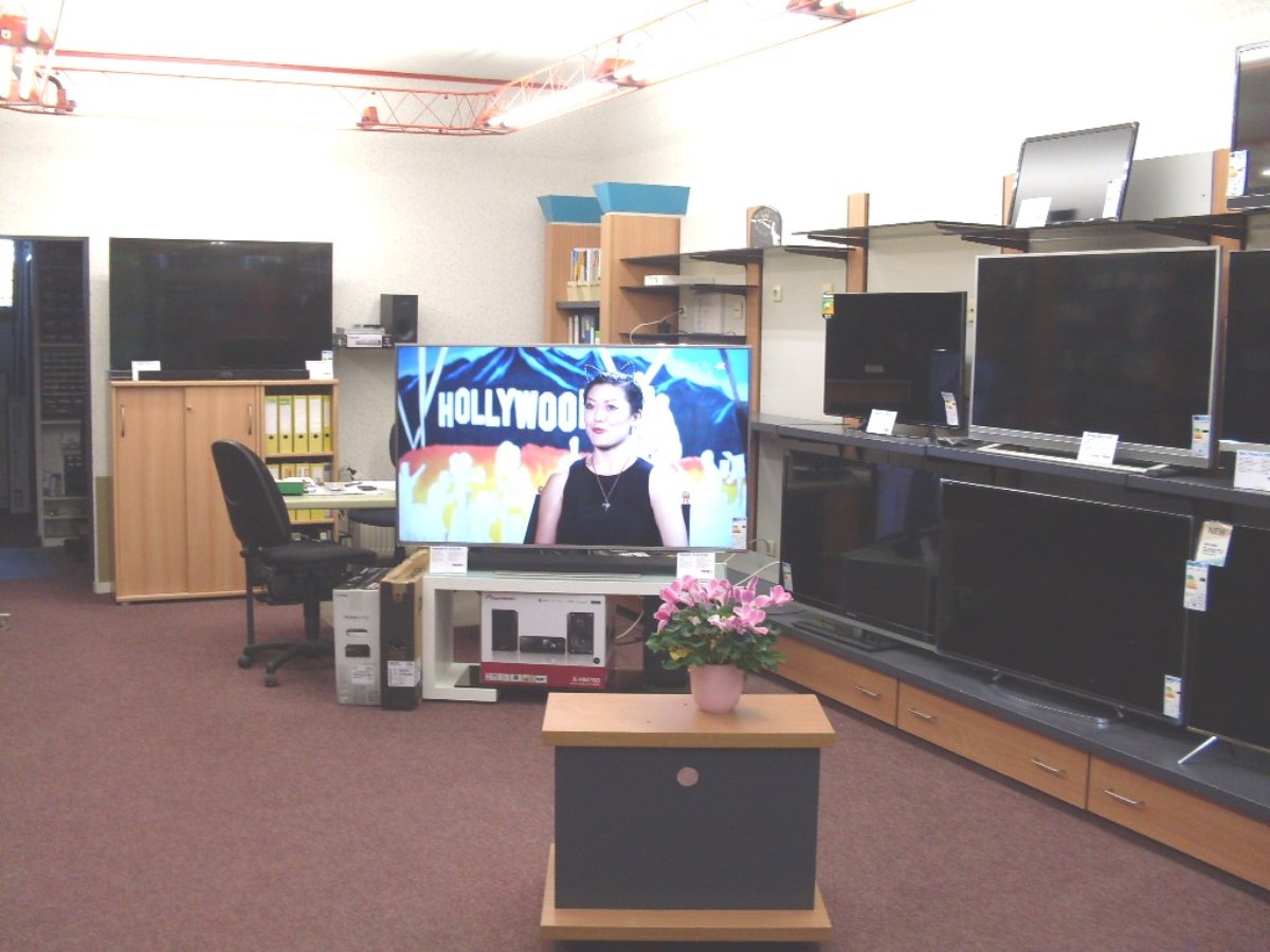 TV/Fernsehwand 3.Teil